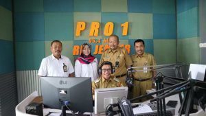 Kiai Muqit ini menjadi narasumber di RRI Pro 1 Jember 1