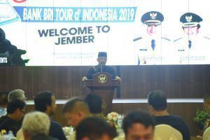 Gala dinner peserta tour d indonesia etape ke tiga batu jember 17 1