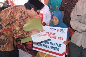 Program Jaminan Sosial Lanjut Usia Jaslut dan Bantuan Lanjut Usia BLU Kab Jember 17 1